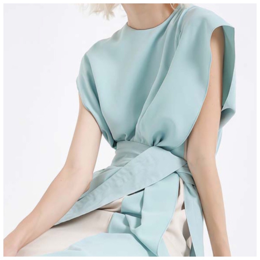 Verstile Tie Dress The Hae - Picture 5 of 9